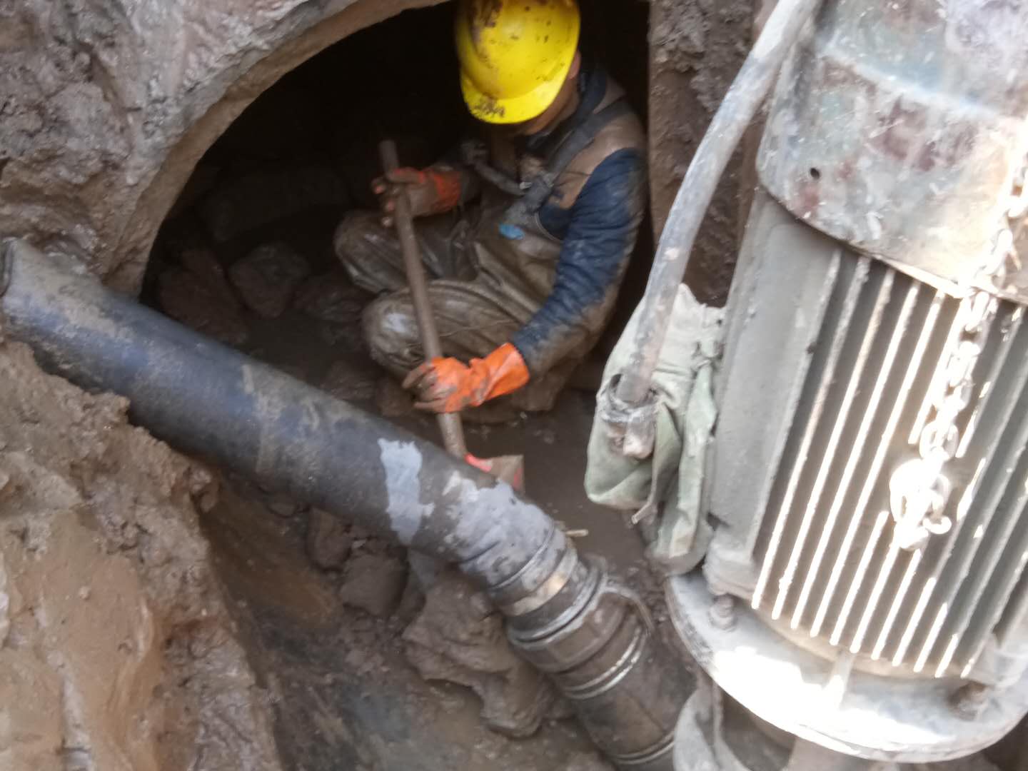 万柏林管道清淤