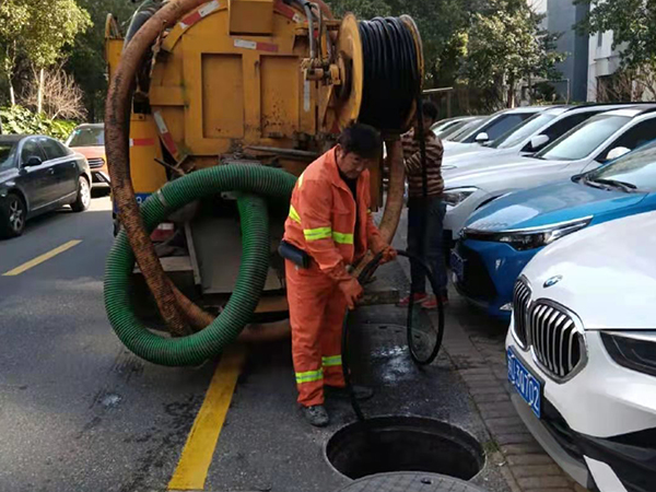 万柏林排污管道清淤