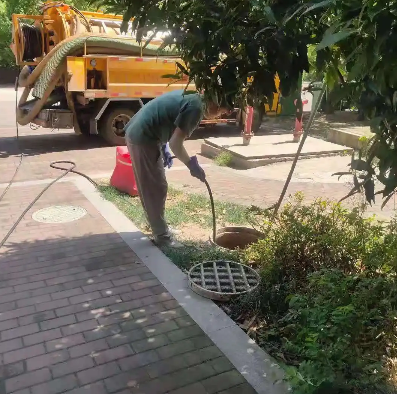 万柏林市政排污管道清淤疏通——专业团队，让您全程省心！